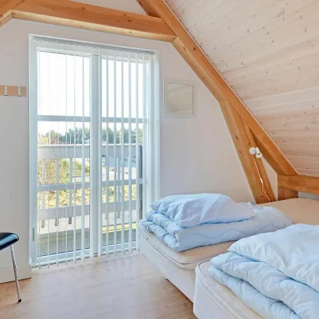 Holiday home Two-bedroom In 5