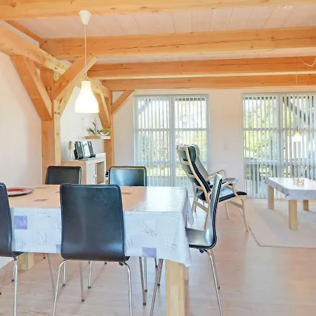 Two-bedroom In 5 Holiday home